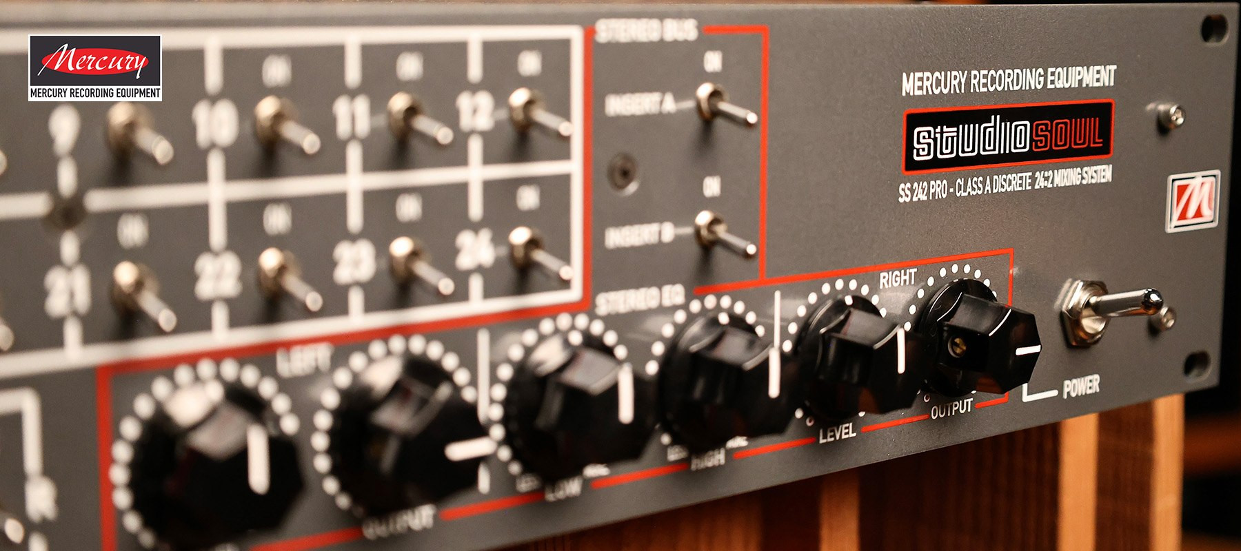 mercury studio sould 242 pro front right